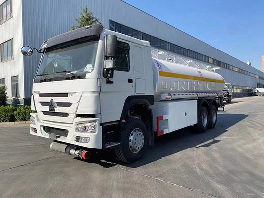 6x4 20000L Sinotruk Howo ট্যাঙ্কার ট্রাক 371hp LHD ড্রাইভিং