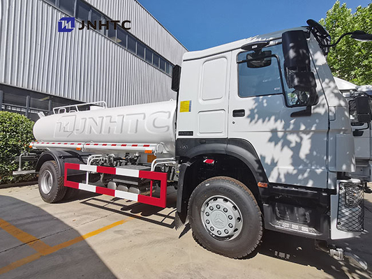 350hp 1000l জলের ট্যাঙ্ক ছিটানো ট্রাক Sinotruk Howo 4x2