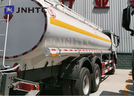 সিনোট্রুক হাও ফুয়েল ট্যাঙ্ক ট্রাক 6x4 20000l 25000 লিটার