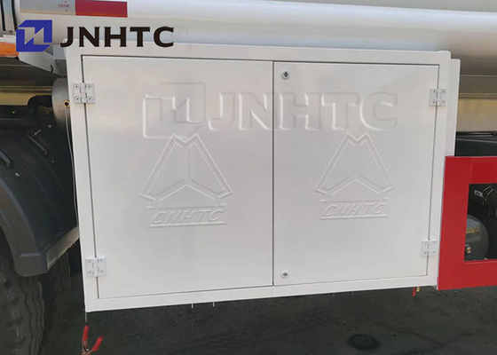 6x4 20000L 371Hp Sinotruk Howo তেল ট্যাঙ্কার ট্রাক ডিজেল জ্বালানী