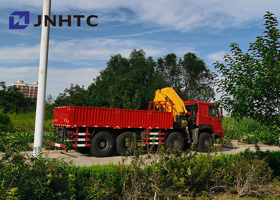 Sinotruck Howo 8x8 অল হুইল ড্রাইভ কার্গো ট্রাক 30t 13t ক্রেন সহ