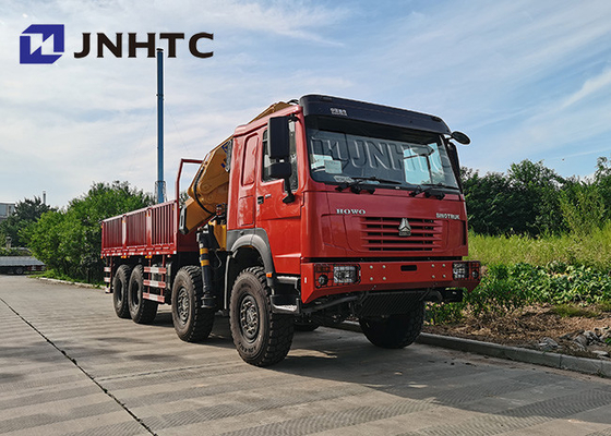 Sinotruck Howo 8x8 অল হুইল ড্রাইভ কার্গো ট্রাক 30t 13t ক্রেন সহ