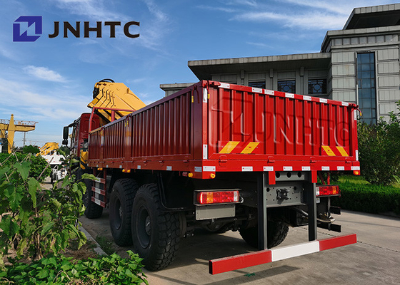 Sinotruck Howo 8x8 অল হুইল ড্রাইভ কার্গো ট্রাক 30t 13t ক্রেন সহ