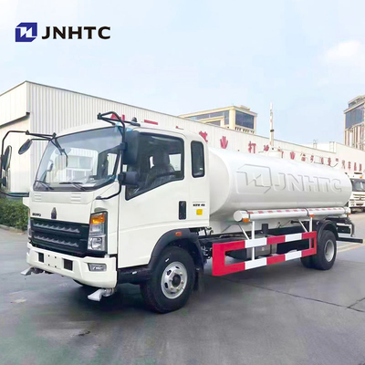 Sinotruck HOWO হালকা 1000l স্প্রিঙ্কলার ট্রাক 4X2 জল ট্রাক ট্যাঙ্ক