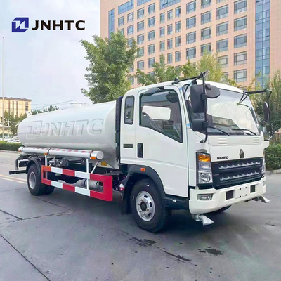 Sinotruck HOWO হালকা 1000l স্প্রিঙ্কলার ট্রাক 4X2 জল ট্রাক ট্যাঙ্ক