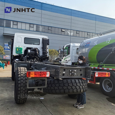 দ্রুত ডেলিভারি SINOTRUK HOWO 4X4 মালবাহী যানবাহন ট্রান্সমিশন ওজন ট্রাক চ্যাসি