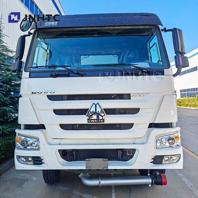 সিনোট্রুক HOWO জ্বালানি ট্যাঙ্ক ট্রাক 8X4 400HP 28000L 35000L 30000lL উচ্চ মানের
