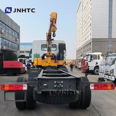 ভারী ট্রাক HOWO ডিজেল কার্গো ট্রাক 4x4 6 চাকা চ্যাসি ক্রেন সঙ্গে উচ্চ মানের
