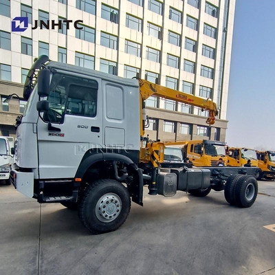 ভারী ট্রাক HOWO ডিজেল কার্গো ট্রাক 4x4 6 চাকা চ্যাসি ক্রেন সঙ্গে উচ্চ মানের