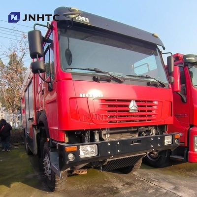 HOWO 4*4 অগ্নিনির্বাপক ট্রাক HOWO 5000L ওয়াটার ফোম ট্যাঙ্কার অগ্নিনির্বাপক ট্রাক মিনি অগ্নিনির্বাপক ট্রাক