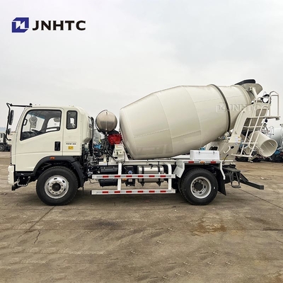নতুন HOWO মিনি কংক্রিট মিক্সার ট্রাক সাদা রঙের 4X2 4cbm 6 চাকা উচ্চ মানের