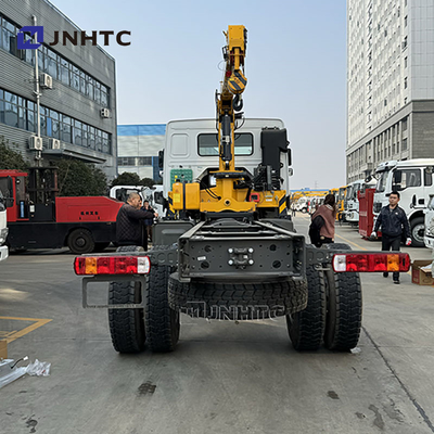 সিনোট্রুক হাও ডিজেল কার্গো ট্রাক 4x4 6 হুইলার চ্যাসি ক্রেন সহ কম দাম