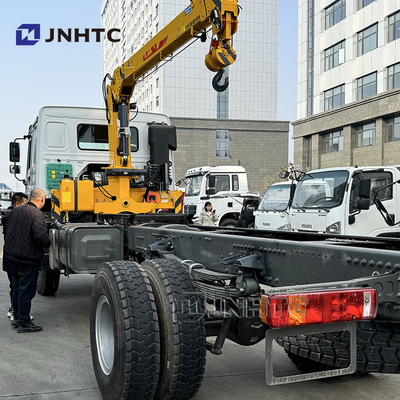 সিনোট্রুক হাও ডিজেল কার্গো ট্রাক 4x4 6 হুইলার চ্যাসি ক্রেন সহ কম দাম