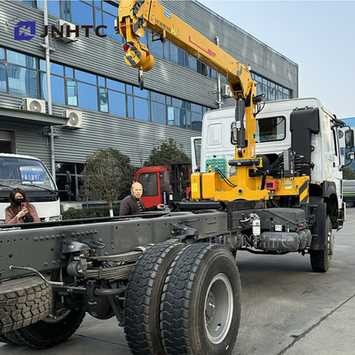 সিনোট্রুক হাও ডিজেল কার্গো ট্রাক 4x4 6 হুইলার চ্যাসি ক্রেন সহ কম দাম