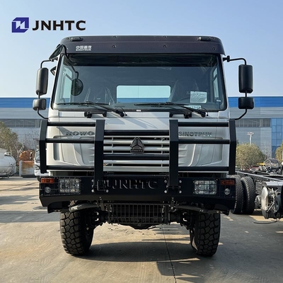 SINOTRUK HOWO 4X4 মালবাহী যানবাহন ট্রান্সমিশন ওজন ট্রাক চ্যাসি ভাল দাম