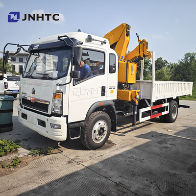 HOWO পণ্যসম্ভার বহনকারী ক্রেন ট্রাক 290HP বেল্ট সিঁড়ি 5 টন রেলবোর্ড ফ্ল্যাট প্লেট পণ্যসম্ভার ট্রাক