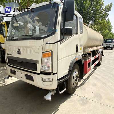 চীন হাও ট্যাঙ্ক ওয়াটার ট্রাক 4x2 হালকা ওয়াটার ট্রাক 10cbm ওয়াটার স্প্রিংলার ট্রাক