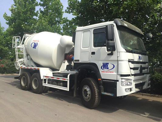 6x4 8M3 কংক্রিট মিক্সার ট্যাঙ্ক ট্রাক Sinotruk Howo7 হোয়াইট রঙ HW76 কেবিন