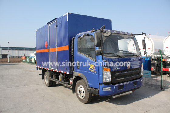 116HP মাল্টি রঙ হালকা দায়িত্ব বাণিজ্যিক ট্রাক, হাও 4 * 2 হালকা ঘন ভ্যান ট্রাক