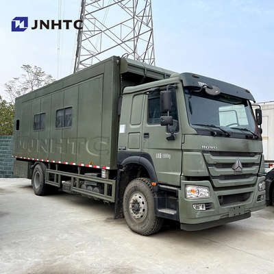HOWO 4x2 6 চাকা ক্যাম্পিং কার রান্নাঘর রেস্তোরাঁ ডাইনিং ট্রাক ভেন্ডিং যানবাহন কার্গো ট্রাক বিক্রয়
