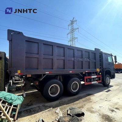 হাও ডাম্প ট্রাক 6x4 ইউরো 2 10 হুইল ডাম্প ট্রাক 336hp 40 টন ব্যবহৃত সিনোট্রাক বাম / ডানদিকে ড্রাইভ ট্যাপার ট্রাক