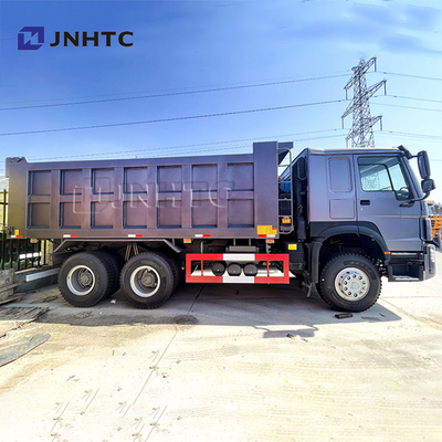 হাও ডাম্প ট্রাক 6x4 ইউরো 2 10 হুইল ডাম্প ট্রাক 336hp 40 টন ব্যবহৃত সিনোট্রাক বাম / ডানদিকে ড্রাইভ ট্যাপার ট্রাক