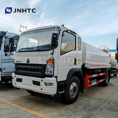HOWO লাইট ওয়াটার ট্রাক স্টেইনলেস স্টীল পানীয় 4x2 5000 লিটার 5 টন ওয়াটার ক্যারিয়ার ট্যাঙ্কার ট্রাক মূল্য