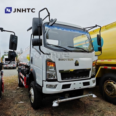 নতুন HOWO লাইট ওয়াটার ট্রাক 4x2 5000 লিটার 5 টন ওয়াটার ক্যারিয়ার ট্যাঙ্কার ট্রাক মূল্য