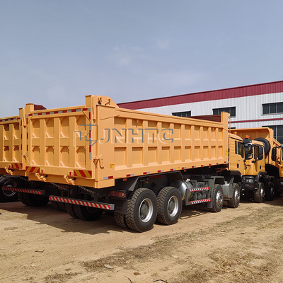 সিনোট্রাক HOWO Tx ডাম্পার ট্রাক 8X4 371HP 12 হুইলার 40 টন ডান-হ্যান্ড ড্রাইভ ট্যাপার ট্রাক কম দামের সাথে