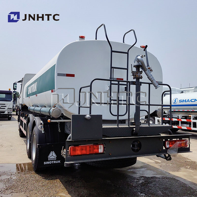 HOWO 6X4 300HP 10000L ওয়াটারিং ট্রাক ল্যান্ডস্কেপিং রাস্তা আর্দ্রতা ধরে রাখার জন্য