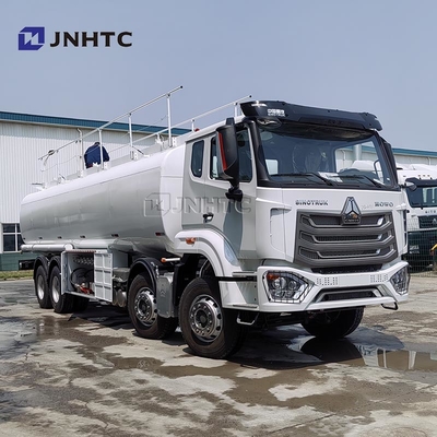 হাও এনএক্স ওয়াটার ট্রান্সপোর্টিং ট্রাক 8X4 380HP 12 চাকা চীন থেকে ওয়াটার ট্যাঙ্ক ট্রাক