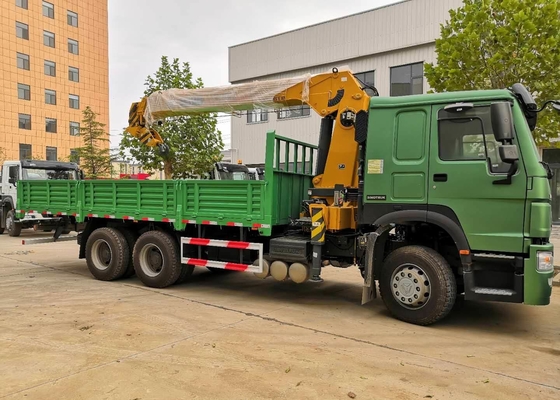 12T 6x4 Chassis ট্রাক Sinotruk Howo7 সবুজ রঙের বুম কপিকল মাউন্ট