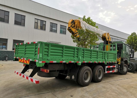12T 6x4 Chassis ট্রাক Sinotruk Howo7 সবুজ রঙের বুম কপিকল মাউন্ট