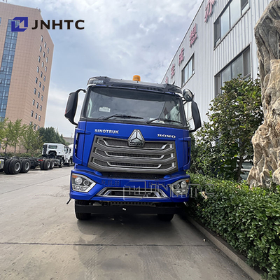 নতুন HOWO NX 8*4 স্বয়ংক্রিয় কংক্রিট মিশুক ট্রাক, পশ্চাদমুখী ডিসচার্জ সহ ভারী শুল্কের চেসিস