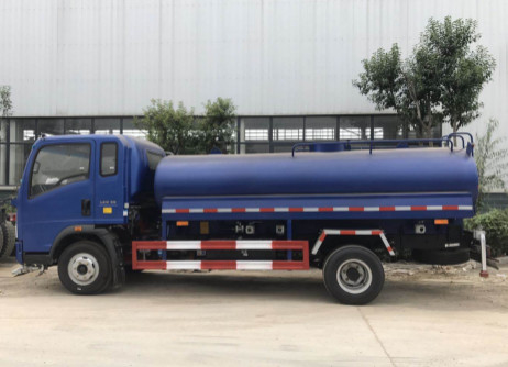 সিনোট্রুক হাওও 4x2 6x4 10000L জল স্প্রে ট্রাক