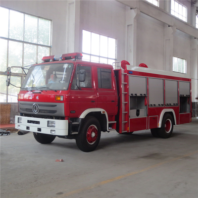 লাল 140KW 5000L ডংফেং 4 * 2 ফায়ার ফাইটিং ট্রাক