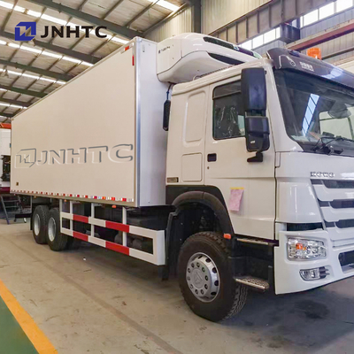 Sinotruk HOWO Euro2 6x4 রেফ্রিজারেটেড ডেলিভারি ভ্যান বেভারেজ ড্রিঙ্কস