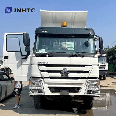 Sinotruk Howo Benz হোয়াইট ডাম্প ট্রাক 50T 12 চাকার ডান হাত ড্রাইভ নতুন মডেল