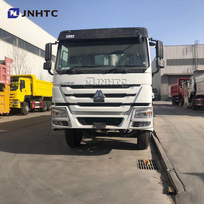 Sinotruk Howo Benz হোয়াইট ডাম্প ট্রাক 50T 12 চাকার ডান হাত ড্রাইভ নতুন মডেল