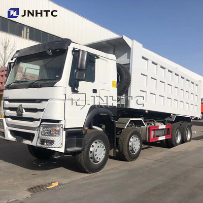 Sinotruk Howo Benz হোয়াইট ডাম্প ট্রাক 50T 12 চাকার ডান হাত ড্রাইভ নতুন মডেল