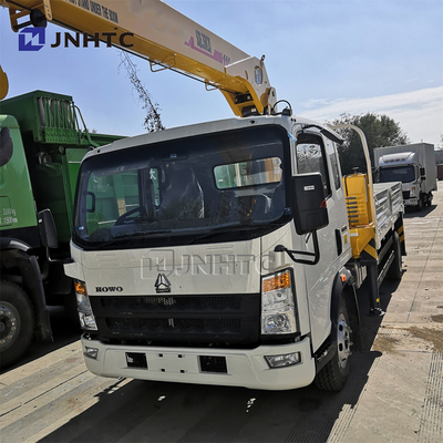 Sinotruk Howo 4X2 লাইট টেলিস্কোপিং বুম ক্রেন ট্রাক 5 টন