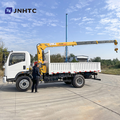6 টন ক্রেন ট্রাক 4x2 6 চাকা ট্রাক সোজা বাহু ক্রেন সহ HOWO হালকা দায়িত্ব 3-8 টন কার্গো ট্রাক