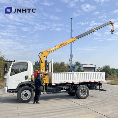 6 টন ক্রেন ট্রাক 4x2 6 চাকা ট্রাক সোজা বাহু ক্রেন সহ HOWO হালকা দায়িত্ব 3-8 টন কার্গো ট্রাক