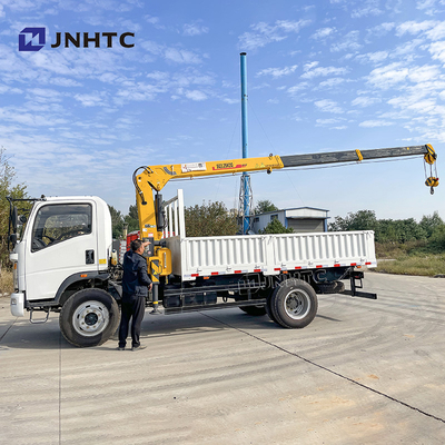 6 টন ক্রেন ট্রাক 4x2 6 চাকা ট্রাক সোজা বাহু ক্রেন সহ HOWO হালকা দায়িত্ব 3-8 টন কার্গো ট্রাক