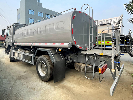 Sinotruk জল স্প্রে ট্রাক 6x4 10 চাকার 15000L জল স্প্রিঙ্কলার ট্রাক