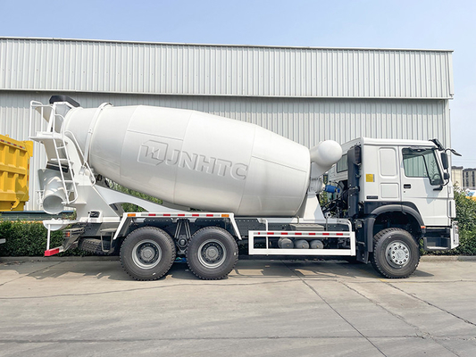 10 চাকার Sinotruk 10m3 সিমেন্ট মিক্সার মেশিন ট্রাক