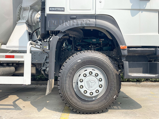 10 চাকার Sinotruk HOWO 9m3 কংক্রিট মিক্সার ট্রাক